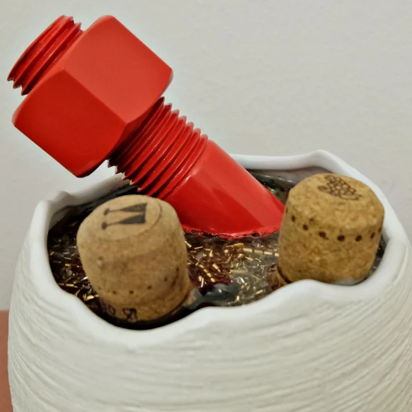 Fantasy – Vaso idea regalo con resina effetto acqua e dettagli meccanici - immagine 56