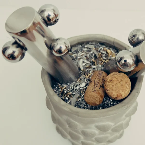 Fantasy – Vaso idea regalo con resina effetto acqua e dettagli meccanici - immagine 42