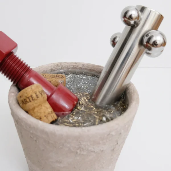 Fantasy – Vaso idea regalo con resina effetto acqua e dettagli meccanici - immagine 34