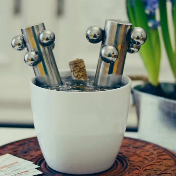 Fantasy – Vaso idea regalo con resina effetto acqua e dettagli meccanici - immagine 93