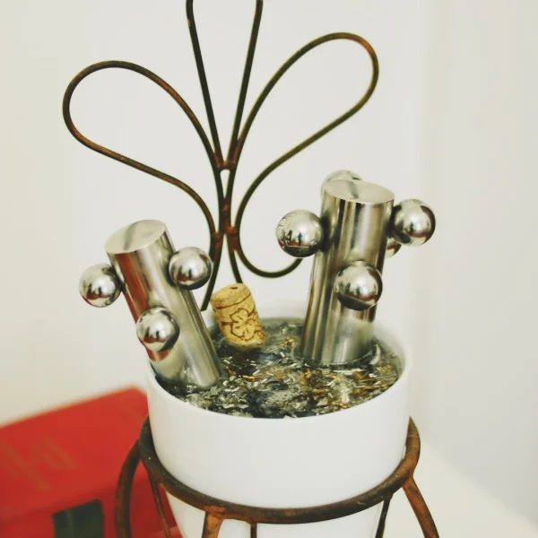 Fantasy – Vaso idea regalo con resina effetto acqua e dettagli meccanici - immagine 87