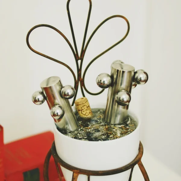 Fantasy – Vaso idea regalo con resina effetto acqua e dettagli meccanici - immagine 86