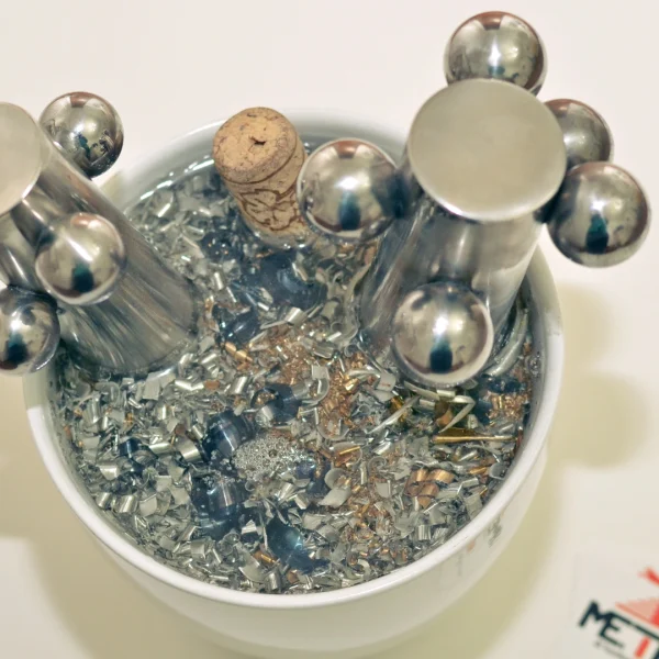 Fantasy – Vaso idea regalo con resina effetto acqua e dettagli meccanici - immagine 81