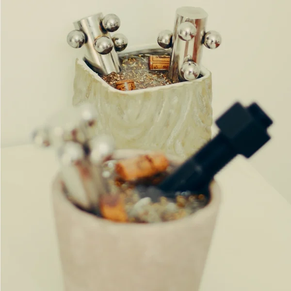 Fantasy – Vaso idea regalo con resina effetto acqua e dettagli meccanici - immagine 67