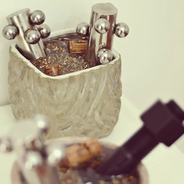 Fantasy – Vaso idea regalo con resina effetto acqua e dettagli meccanici - immagine 66