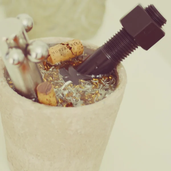 Fantasy – Vaso idea regalo con resina effetto acqua e dettagli meccanici - immagine 65