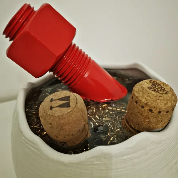 Fantasy – Vaso idea regalo con resina effetto acqua e dettagli meccanici - immagine 7
