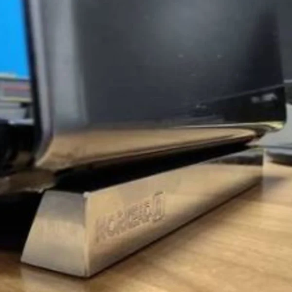 Stand – Supporto tablet alluminio scrivania dal design minimale - immagine 4