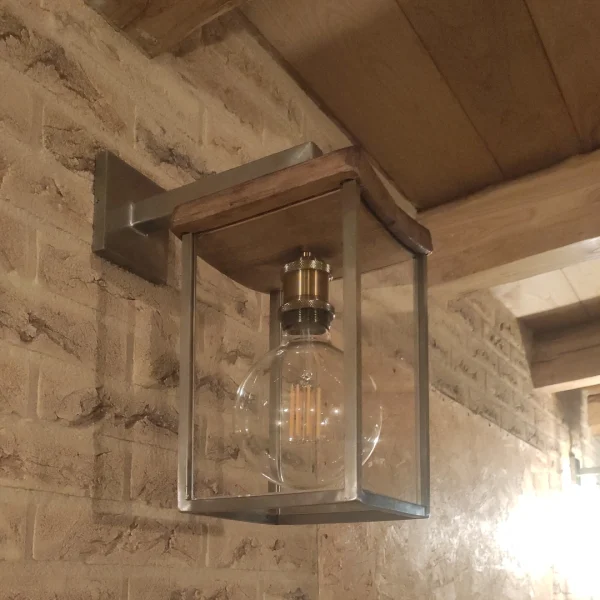 Flame – Applique legno barrique e acciaio dal design artigianale - immagine 24