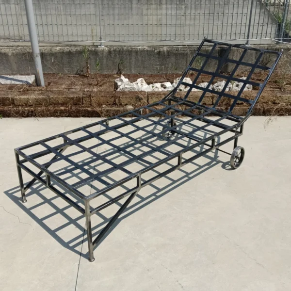Lettino Artigianale in Acciaio da Giardino e Piscina | Design Industrial - immagine 9