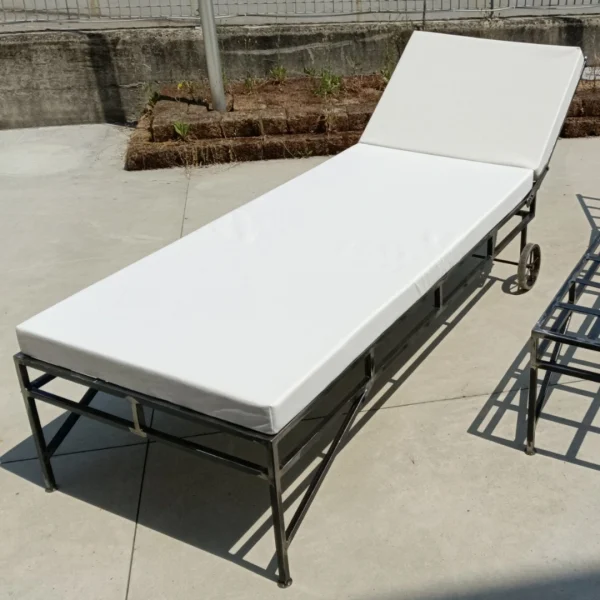 Lettino Artigianale in Acciaio da Giardino e Piscina | Design Industrial - immagine 4